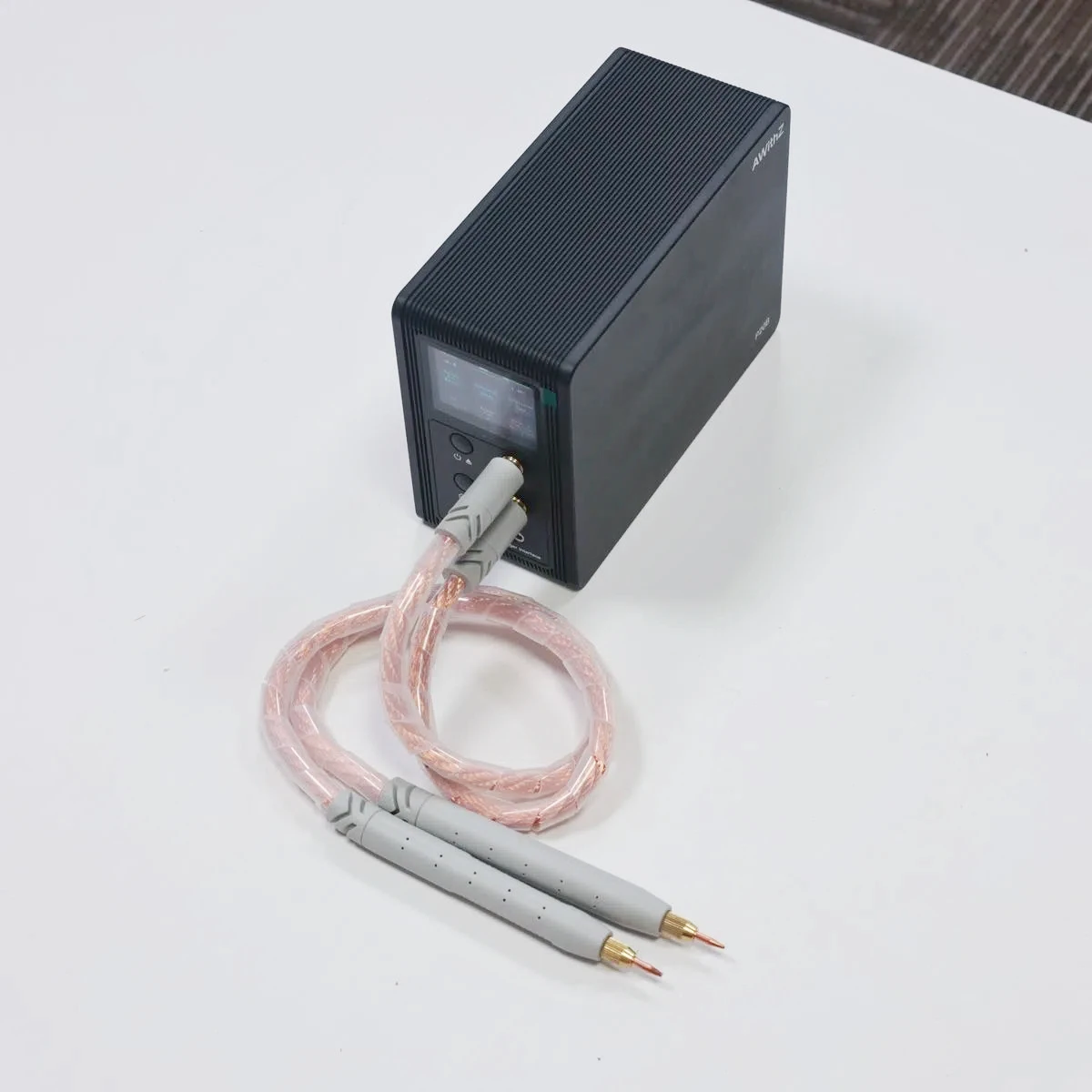 

Профессиональный аппарат для точечной сварки P20B, 9 В, 15 А, выход 0,15 мм, сварочный аппарат для никелевого листа с ЖК-экраном