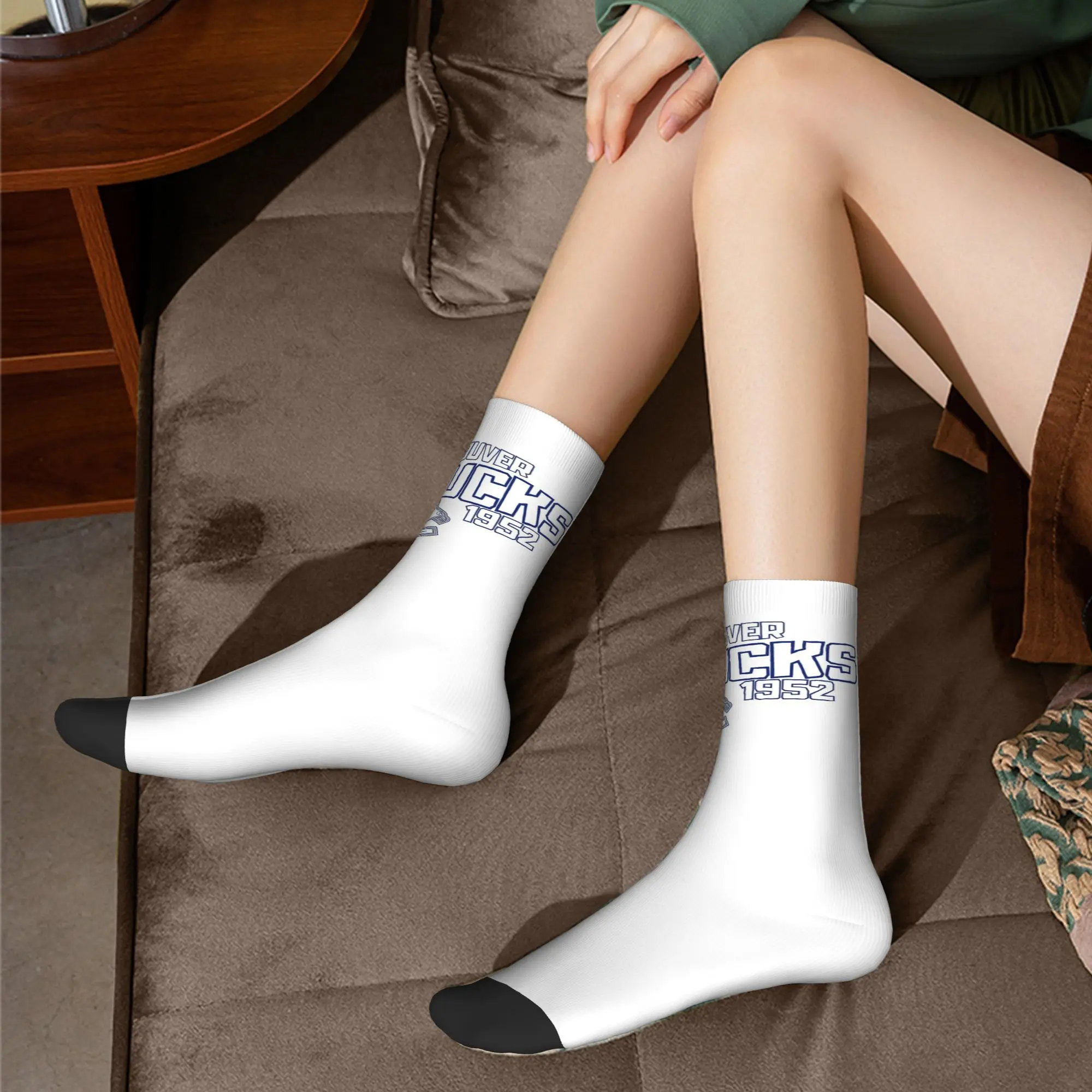 جميع المواسم فانكوفر كانوكس هوكي كندا الجوارب Harajuku جوارب الرياضة الأوسط جوارب أنبوبية لينة للرجال النساء هدية عيد ميلاد