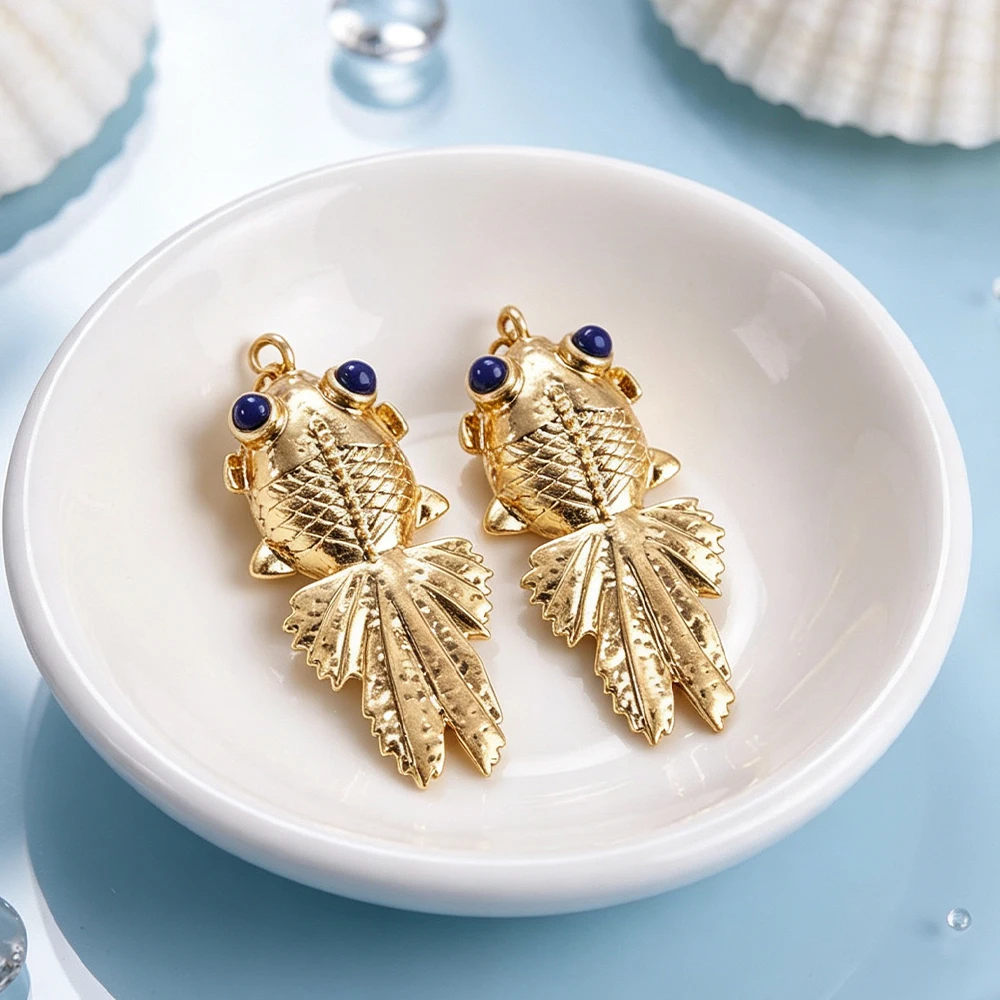 1 PCS  Goldfish Pendant Charm With Vivid Tail Design For DIY Handmade Jewelry Making Necklace Bracelet Earring Vintage Craft Sup