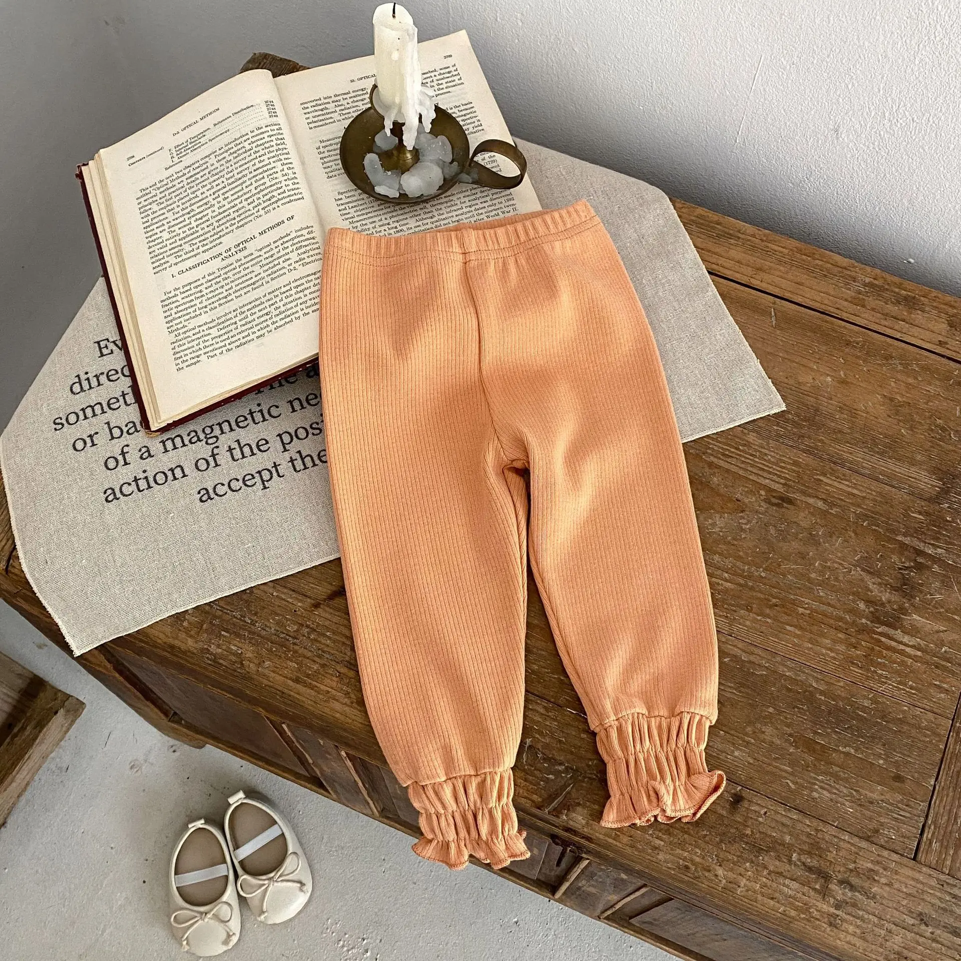 INS Spring and Autumn Wear New Baby, Children, Boys and Girls Fashion Feet Tie Wooden Ear Edge Thread Bottom Versatile Pants