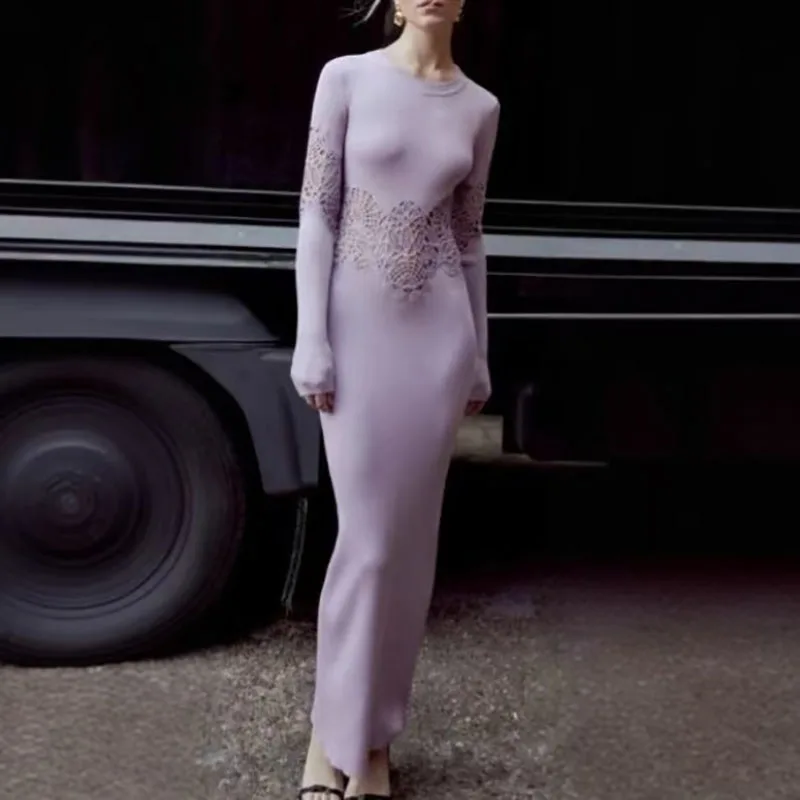 

The 2025 autumn/winter new style of elegant lace patchwork slimming knitted long dress with a hip-hugging silhouette
