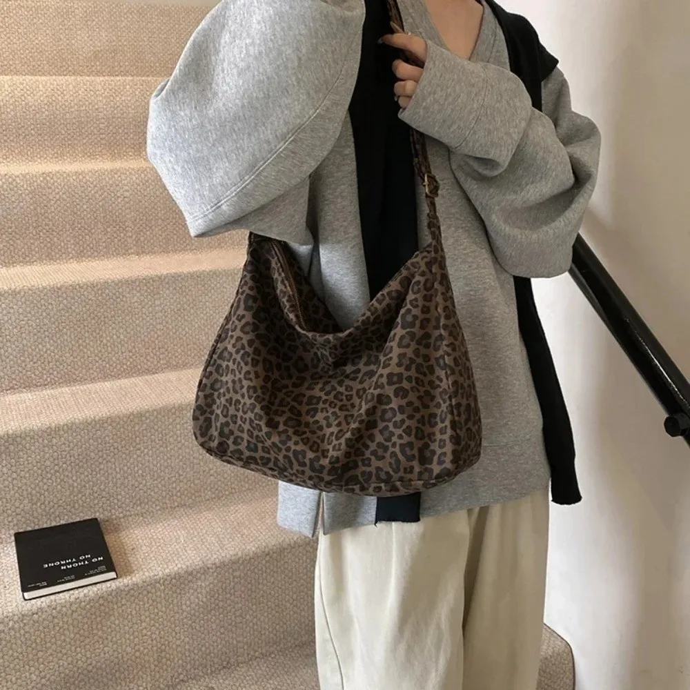 New Soft Textile Women's Shoulder Bag Large Capacity Adjustable Strap Leopard Print Bag Tote Handbag - view 4