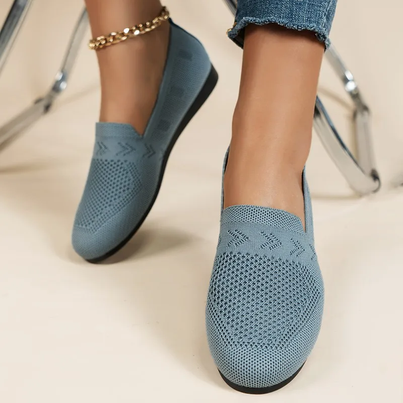 

New Women's Shoes Mesh Light Breathable Slip on Casual Shoes Solid Color Versatile Low Help Flat Shoes Zapatos De Mujer Sneakers