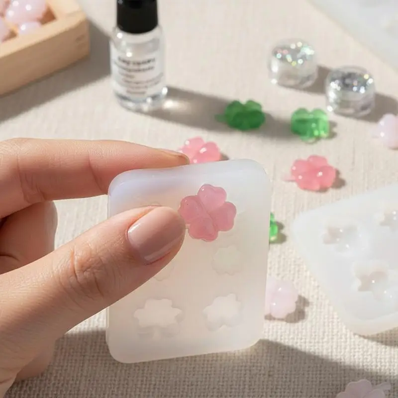 1Pcs Four-Leaf Clover Resin Casting Mold Silicone Mold DIY Accessories