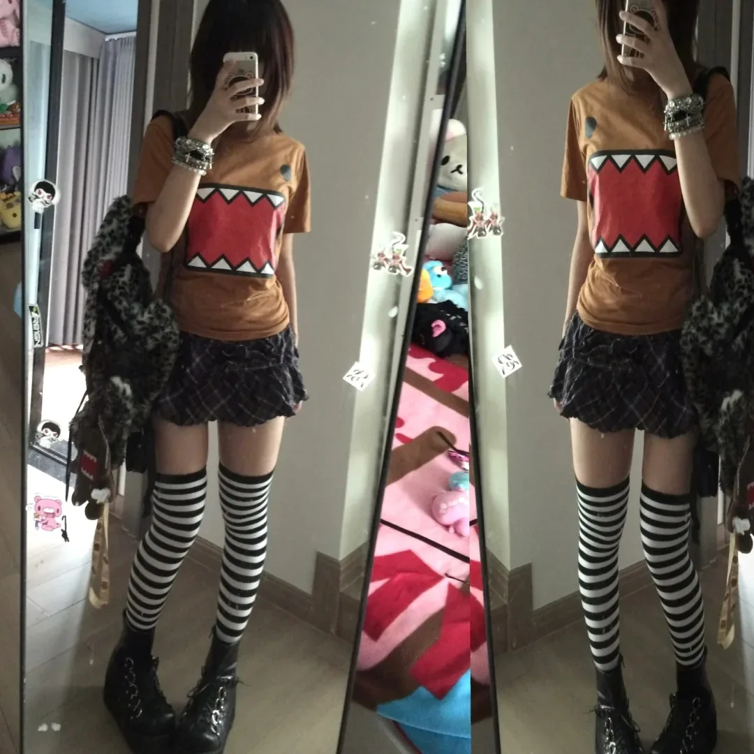 どーもくん 2025 最新プリント面白い半袖 Tシャツ男性と女性の多用途カップルトップ純粋な綿の誕生日ギフト