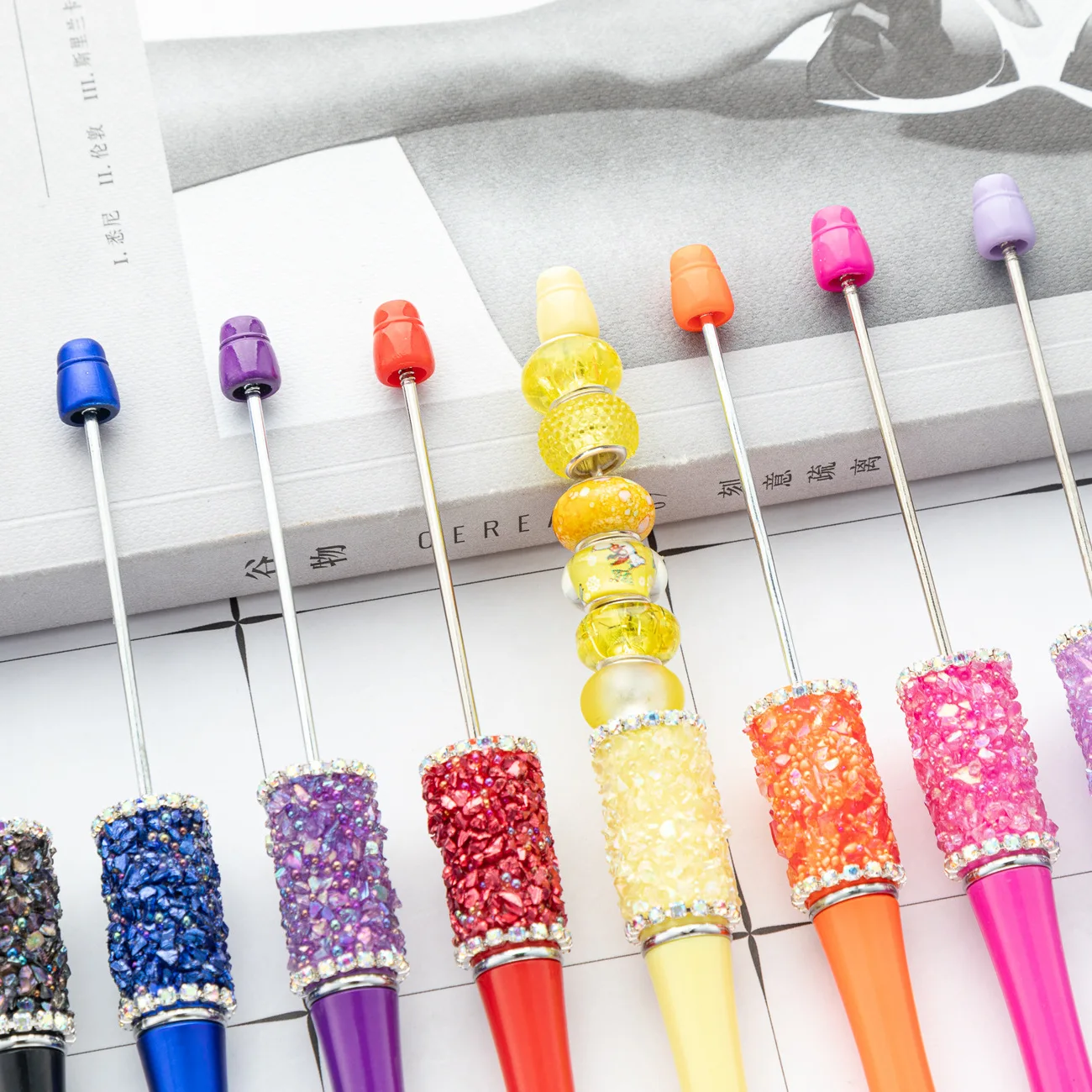 50pc Mixed Colour Crystal Stone Beaded Pen DIY Handmade Diamond Pen Cute Girl Heart Plastic Glitter Beaded Ball Pens Stationery