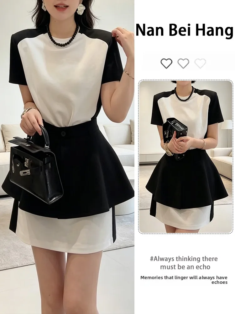 

Unique Beautiful Summer Outfit Two-Piece Set 2026 New Black White Color Block Short Sleeve T-Shirt Casual Skirt Fashion Set