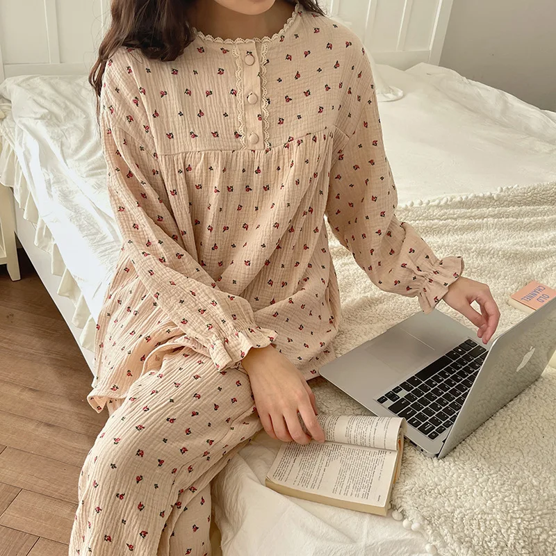 Frühling und Herbst Pyjama aus reiner Baumwolle Damen Rundhals ausschnitt Crêpe Stoff mit Rose Edge Home Kleidung Langarm Hosen Set weiblich