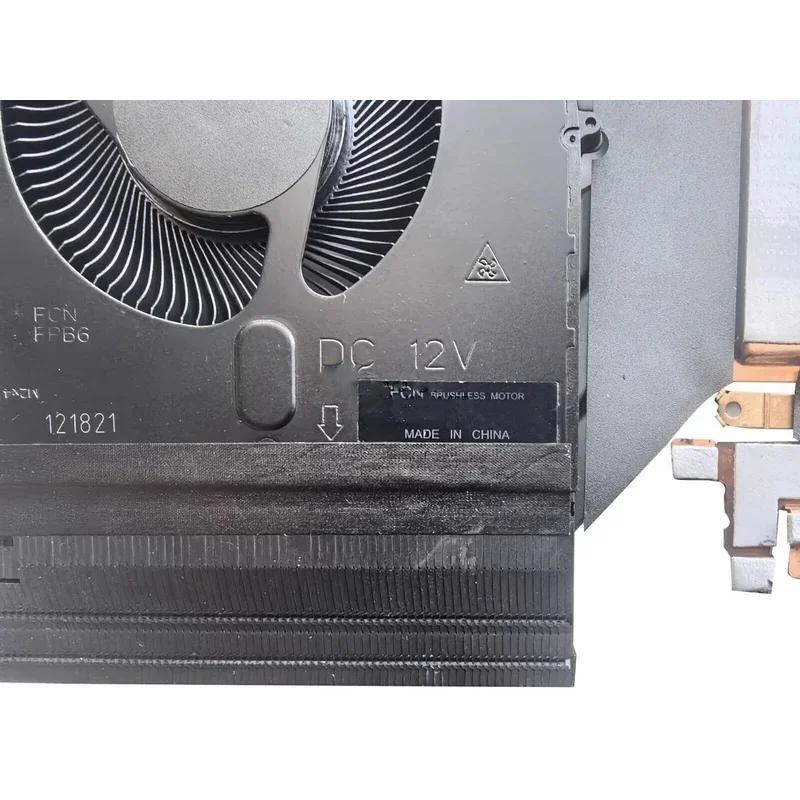 0MV8N3 MV8N3 Новый вентилятор процессора и графического процессора Радиатор AMD R9 E160 для Alienware M17 R5