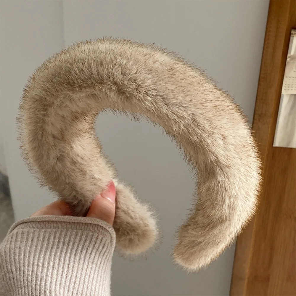 2026 Bestseller Damen Luxus Winter Kunstnerz-Fell-Stirnbänder Hochwertige Fell-Haarbänder Modische Breite Haarreifen Flauschiges Geschenk – Detail 10