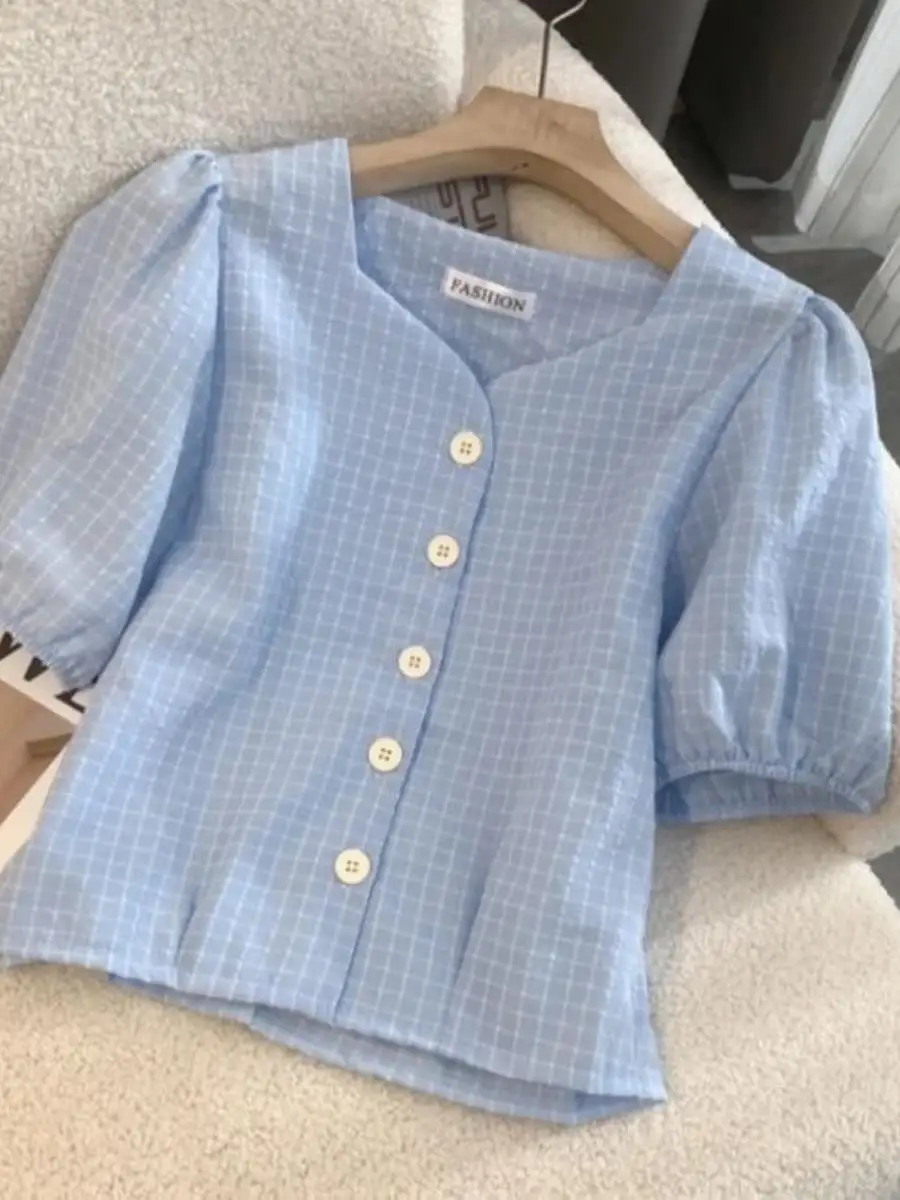 camisa-casual-xadrez-bolha-verao-2026-estilo-fresco-com-lenco-de-bolso-–-favorita-entre-a-pequena-turma-moda-casual-e-elegante