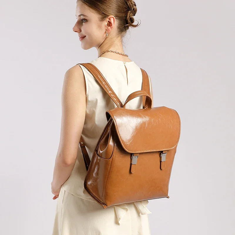

Bag New Light Luxury Women's Genuine Leather Backpack Flip Top Closure Casual Versatile Design Commute Daily Outing School Bag