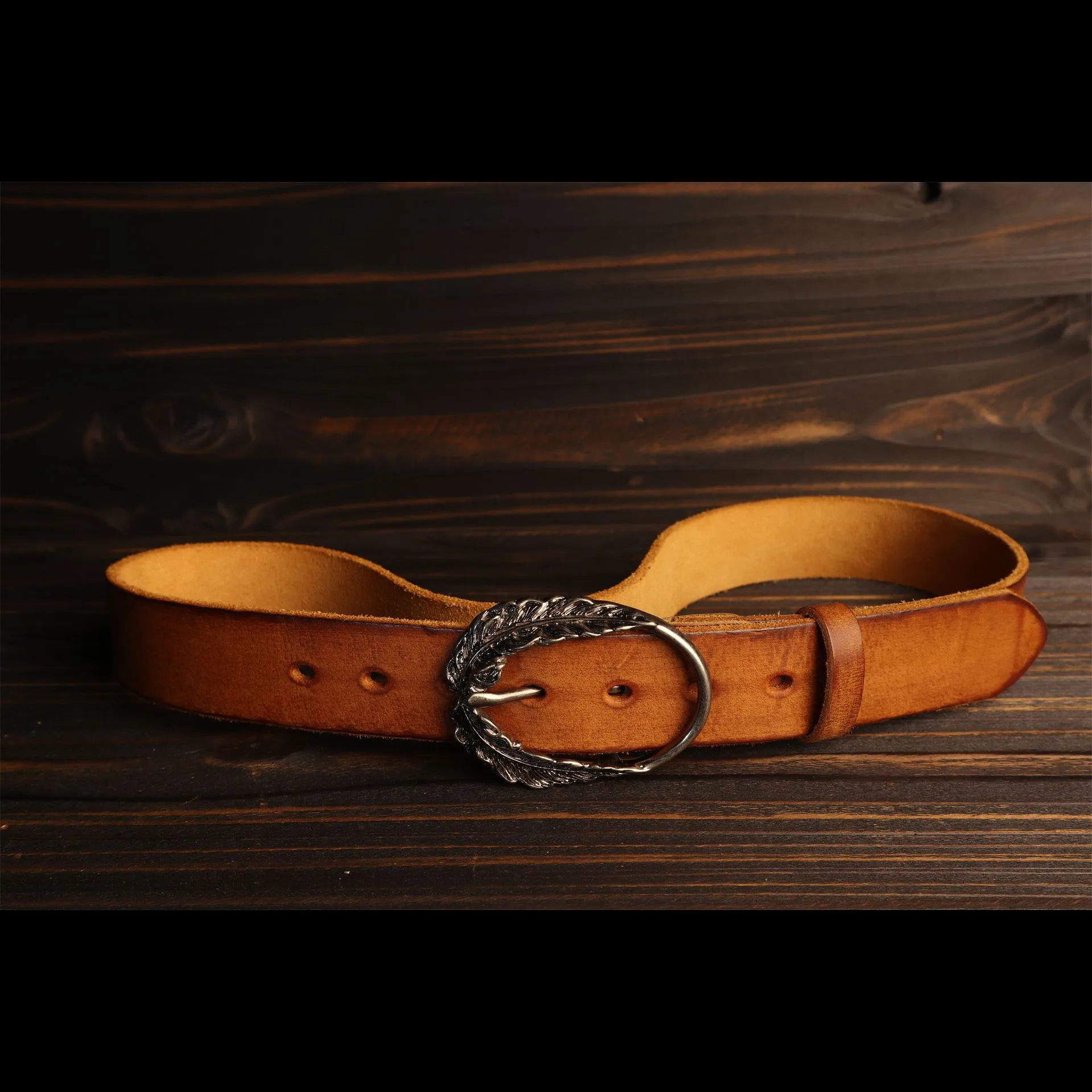 Punk Style Feather Pattern  Buckle Handmade Genuine Leather Belt for Men 38mm Width