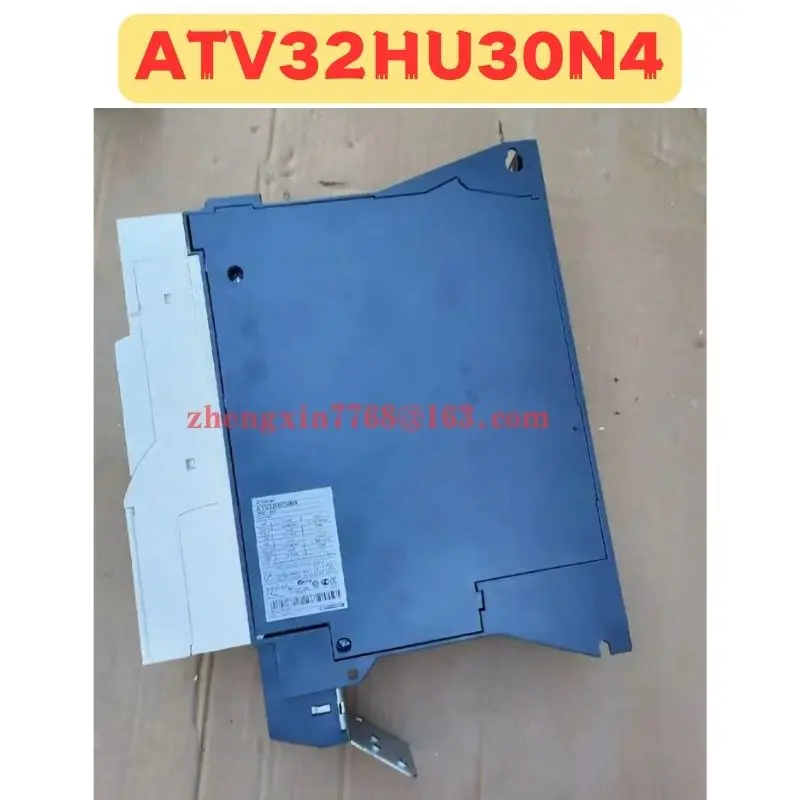 Used Frequency Converter ATV32HU30N4 Normal Function Tested OK