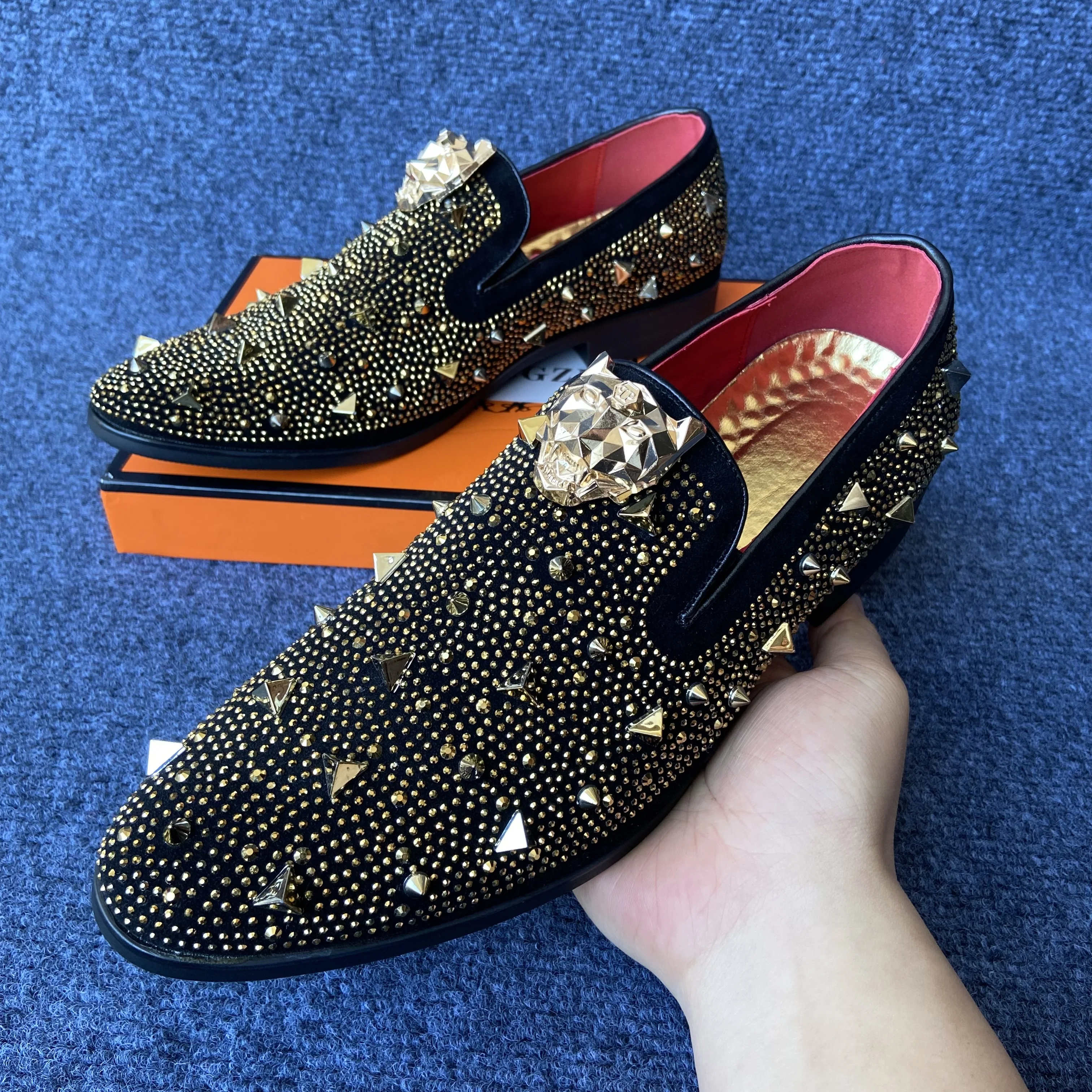 Zapatos de vestir con remaches dorados y diamantes de imitación para hombre, mocasines de fiesta, zapatos de boda italianos de marca de lujo para hombre, traje scarpe eleganti uomo