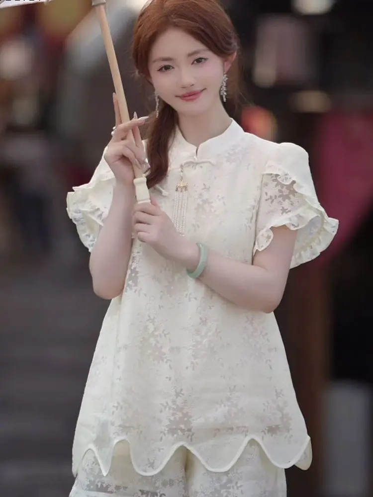 

Новая модная женская свободная блузка 2025 года для лета, универсальный топ в национальном стиле, стройнящий, для повседневной носки, с коротким рукавом и воротником-стойкой