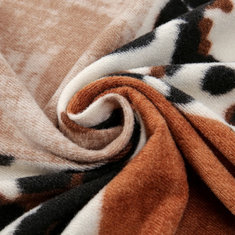 New Leopard Patchwork Cashmere Scarf Shawl Wrap Women Tassel Pashmina Winter Warm Blanket Shawl Thick Stoles Tippet 2024 Scarf