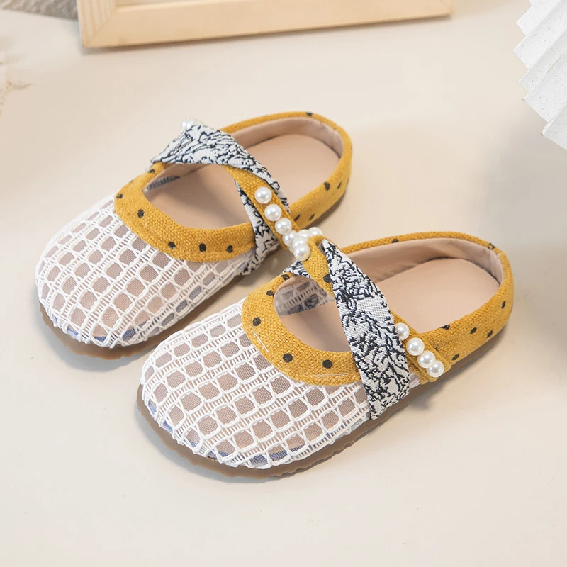 Kids Sandals Girls Woven Breathable Closed Toe Slippers Soft Princess Mary Jane Flats Toddler Children's Summer Beach Shoes
