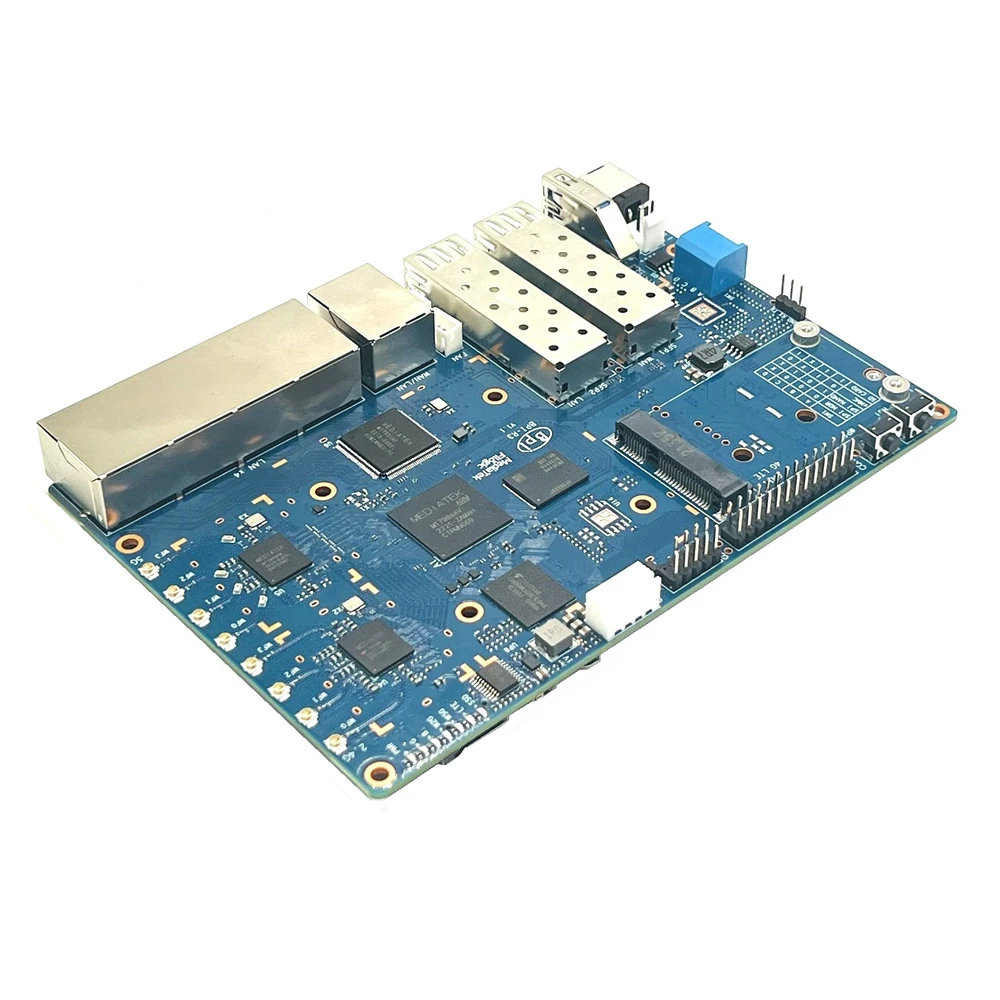 Imagem -03 - Placa de Desenvolvimento do Router Banana pi Bpi-r3 Mediatek Mt7986 Filogic 83 Quad Core Arm A53 Chip Mt7531a Wifi 6e 2.5g Sep Novo