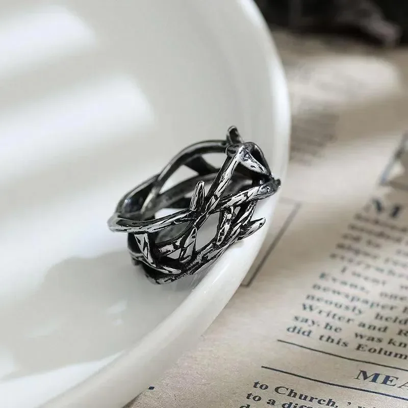 New Hollow Thorns Ring Men Hip Hop INS Style Personality Interwoven Asymmetrical Ring Student Versatile Jewelry Accessory