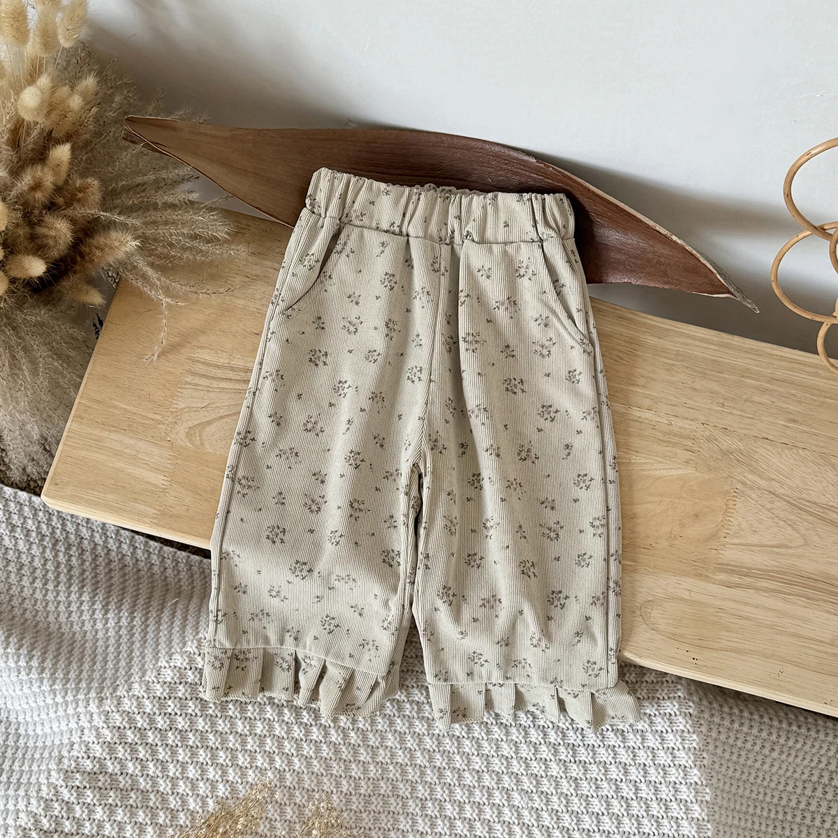 0-3Y Baby Pant Girls Floral Print Lace Cuffs Kids Corduroy Elasticity Loose Pants Newborn Baby Stretch Trousers