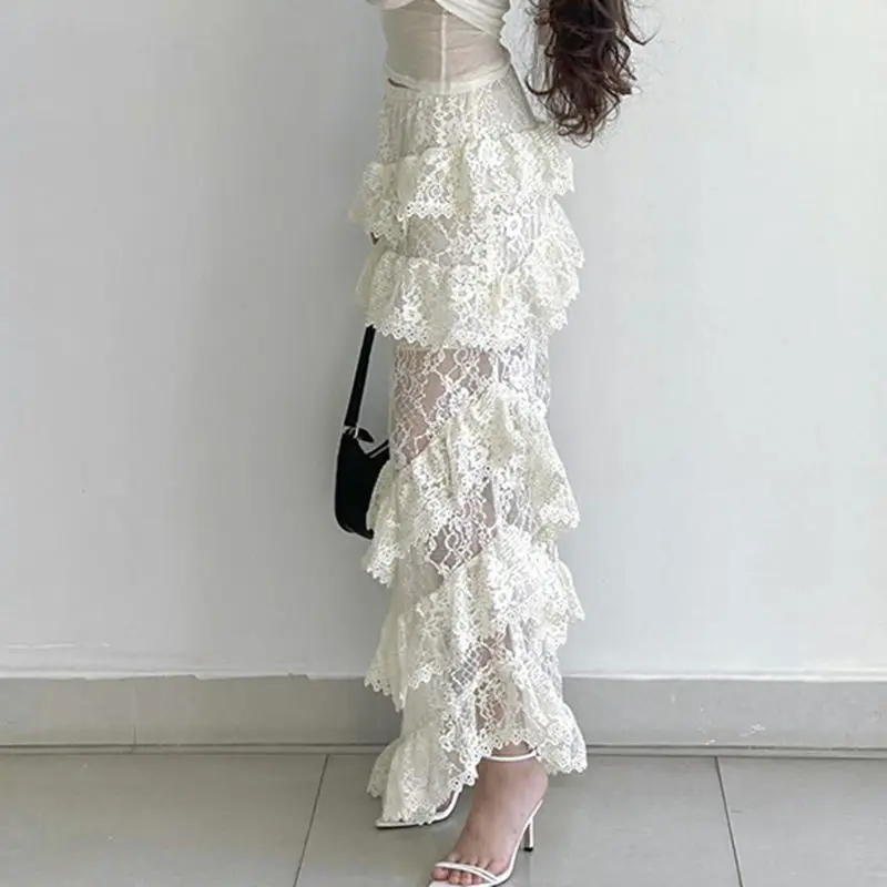 การเย็บปะติดปะต่อลูกไม้สไตล์วันหยุดสไตล์ฝรั่งเศสเพรียวบางและกระโปรงครึ่งฉัตรอเนกประสงค์ที่ประจบลง