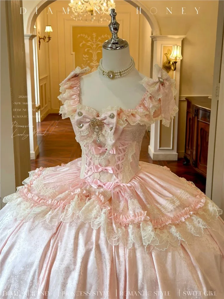 Wear a pink romantic memorial dress for the coming-of-age ceremony