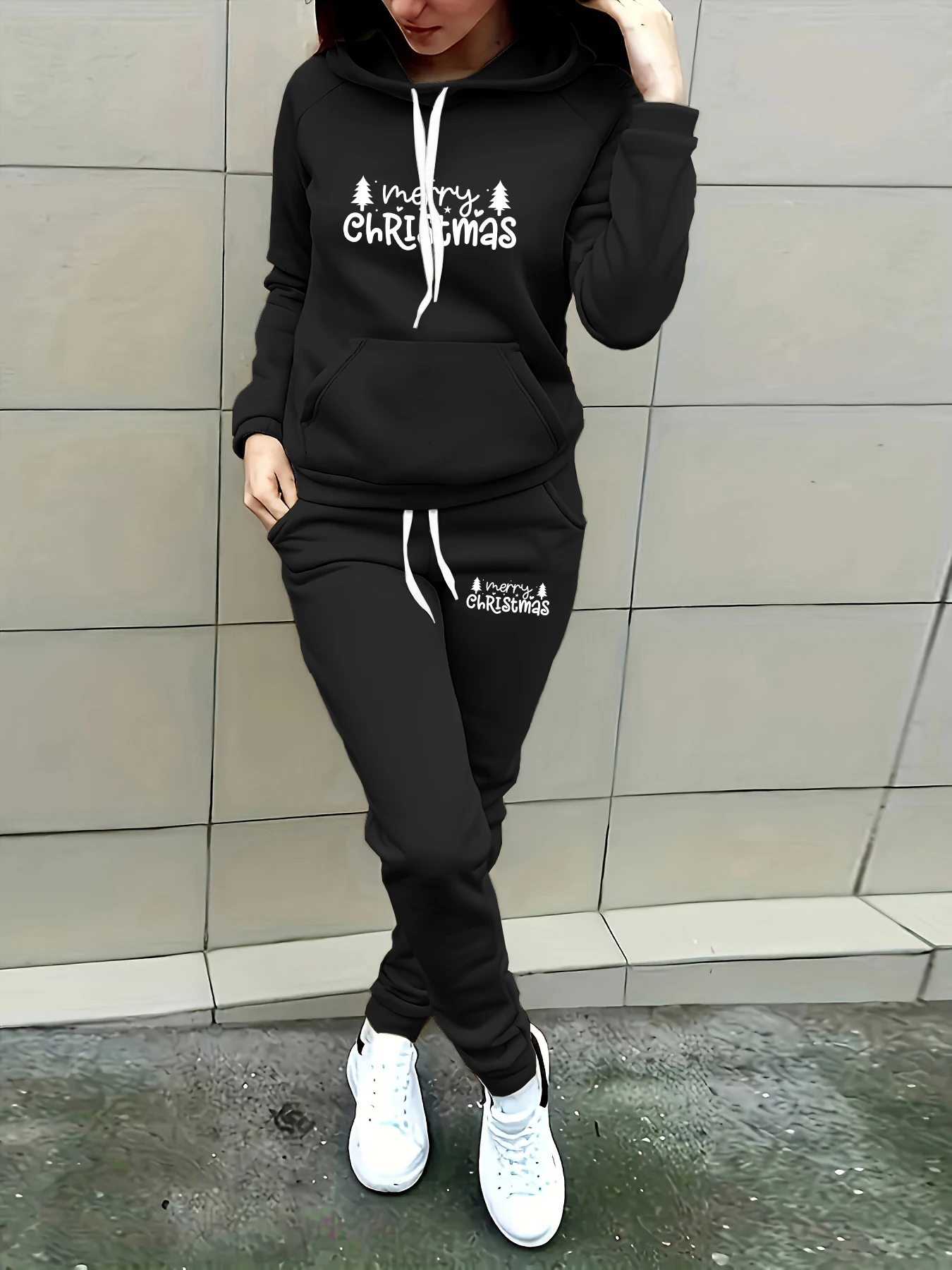 Christmas Atmosphere Style Christmas Tree Letter Print Women's Loose Oversized Hoodie, a Must-Have for Autumn and Winter, Fleece-Lined and Thickened Hoodie, European and American Trendy Style for Couples, Long-Sleeve Regular Fit, Machine Washable, Durable, Women's Casual Versatile Item, Slimming and Skin-Friendly, Soft, Christmas Market Style, Practical and Beautiful Design, Sweatshirt and Jogger Pants Two-Piece Set, Women's Clothing