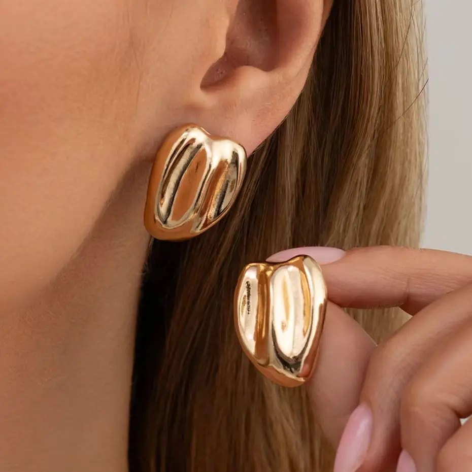 KunJoe Vintage Gold Color Irregular Wrinkle Stud Earrings for Women Minimalist Geometric Piercing Ear Daily Party Jewelry Gifts