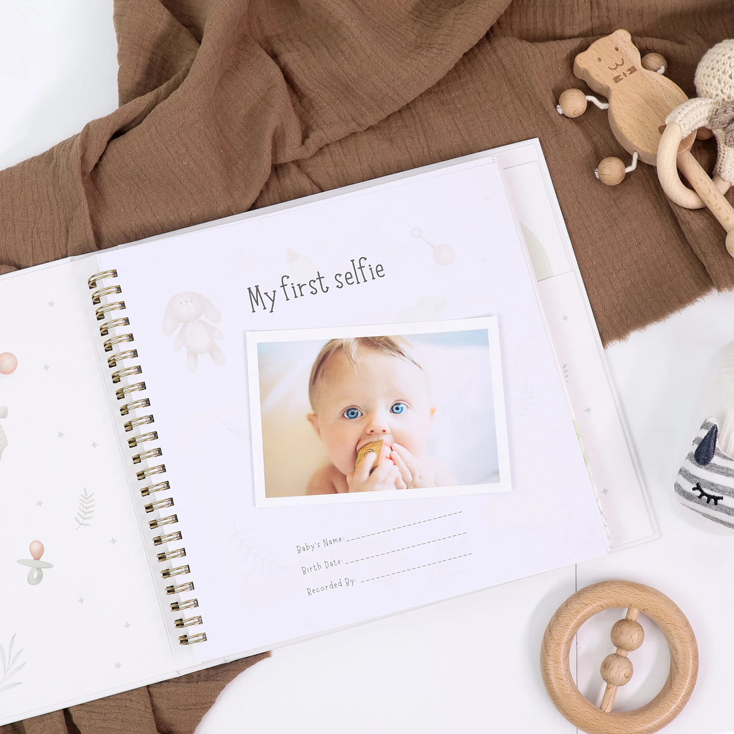 ERATOPIC Baby Keepsake First Year Memory Book Milestone Journal Book To Record Every Event With Milestone Stickers