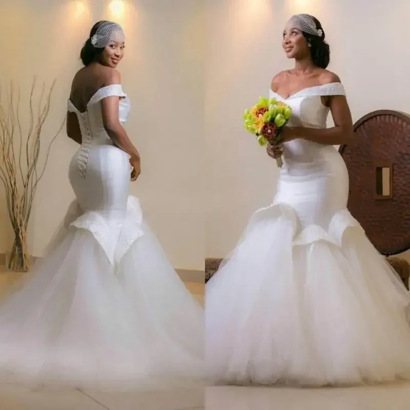 Customized Vintage Simple Plus Size Mermaid Dresses Sweep Train Off Shoulder With Lace-up Garden Wedding Bridal Gowns