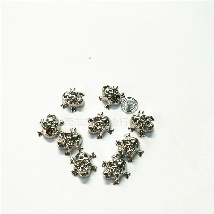 【6pcs】Zinc Alloy Metal Collision Cowboy Skull Head Irregular Button Shaped Buckle