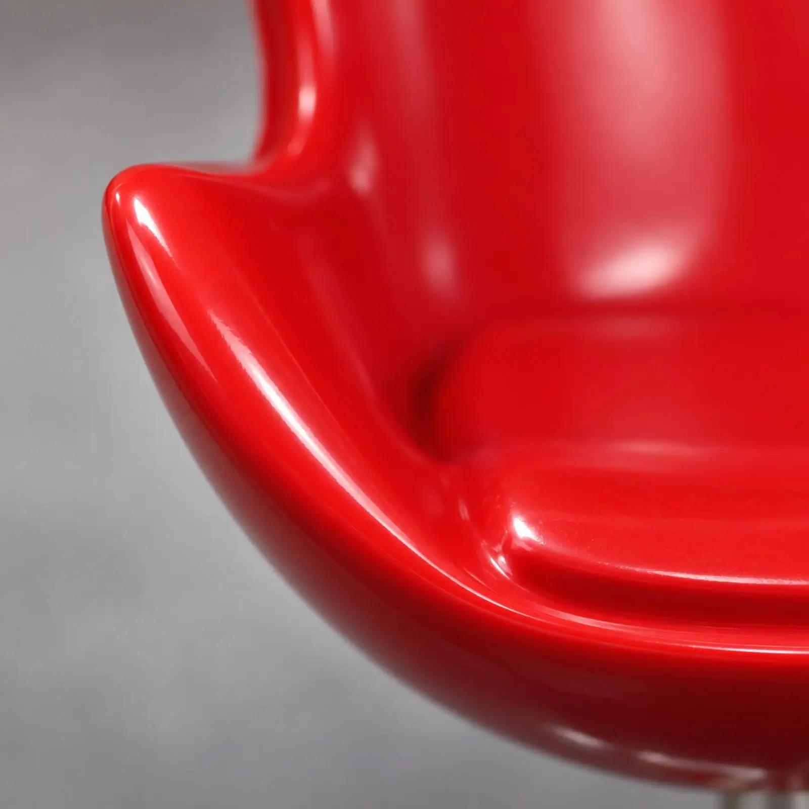 Miniature Futuristic Space Seat for 1/6 Action Figures Doll Chair with Swivel Metal Pedestal Display