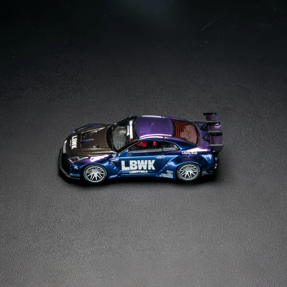 TPC 1:64 Liberty Walk GTR R35 Diecast Model Car