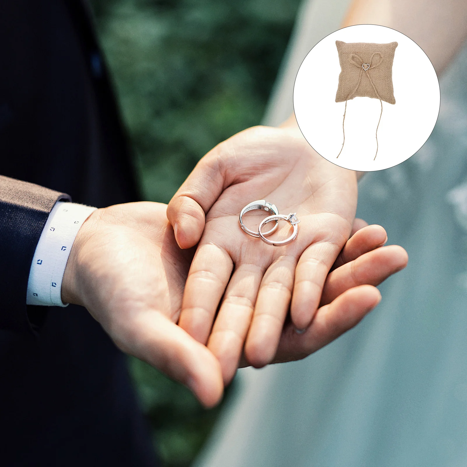 

1Pcs Romantic Wedding Ring Pillow Lace Bowknot Cushion Bridal Ring Bearer Holder Engagement Supply Wedding Supply