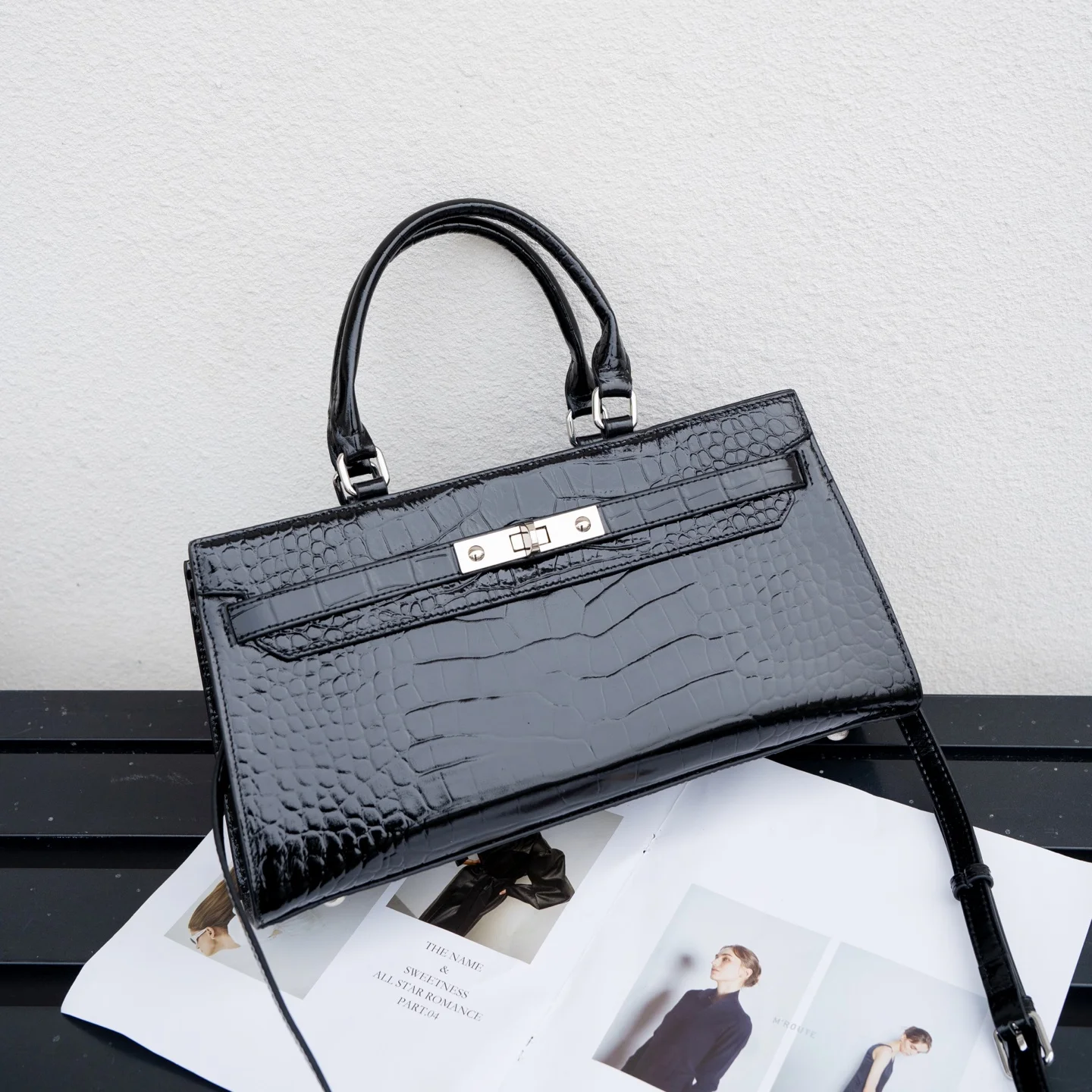 Women Rectangular Croc Texture Handbag, Shiny Top Handle Bag, Metal Turn Lock, Detachable Strap Crossbody Purse for Formal