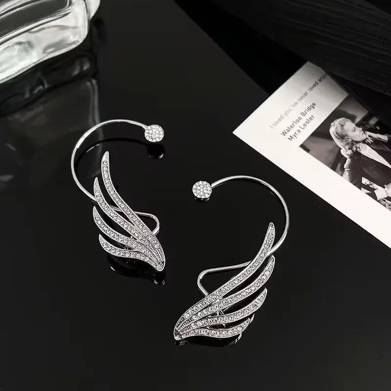 Fashion Zircon Butterfly Ear Clips Sparkling Rhinestone Ear Cuff Clips Earrings Without Piercing For Women Wedding Jewelry Gifts