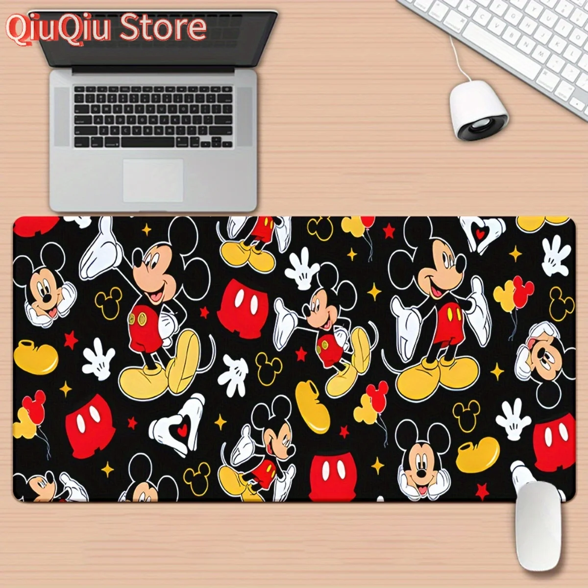 Tapis de souris Disney Mickey Mouse XXL pour jeu et bureau, Base en caoutchouc antidérapante, Support de poignet ergonomique, Desi rouge et jaune vibrant, 1 pièce