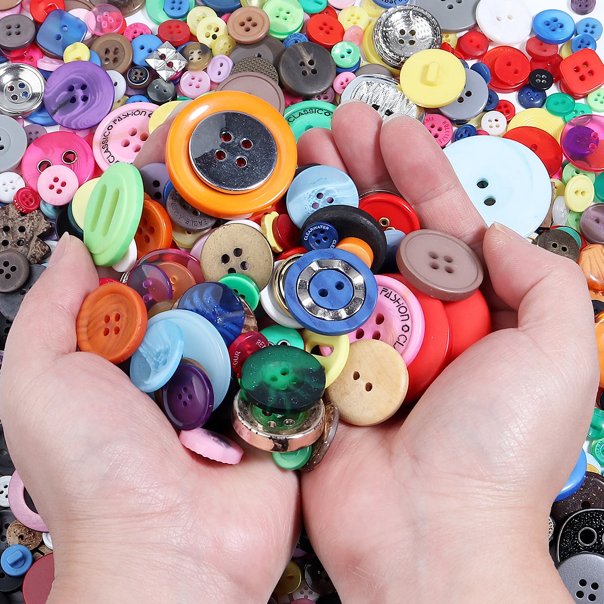 90Pcs/lot Round Resin Buttons Mixed Color Button Kids Manual Button Painting 2/4Holes Button for DIY Craft Sewing Accessories