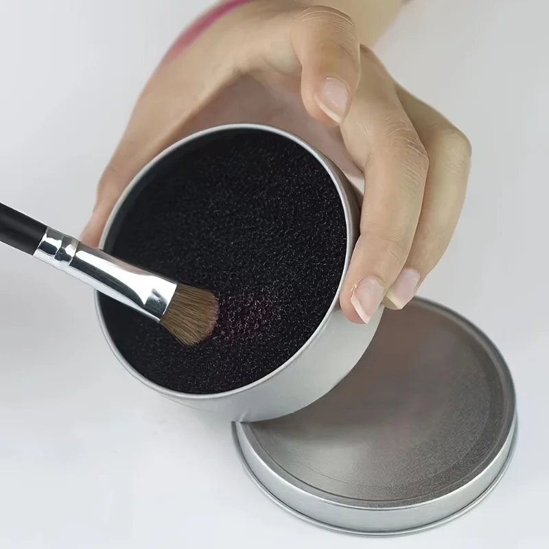 A Makeup Brush Cleaning Box-Quick-Drying Cleaning Sponge-Portable Lazy Tool - Alcohol-Free - No Power Needed - No Battery Needed