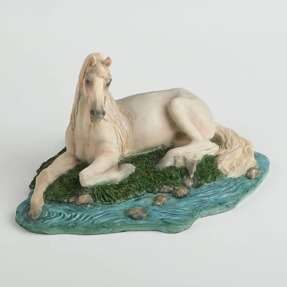 Lying White Horse Statue Resin Figurine Resting Steed on Grass Stream Base Realistic Animal Sculpture Home Decorative Ornament