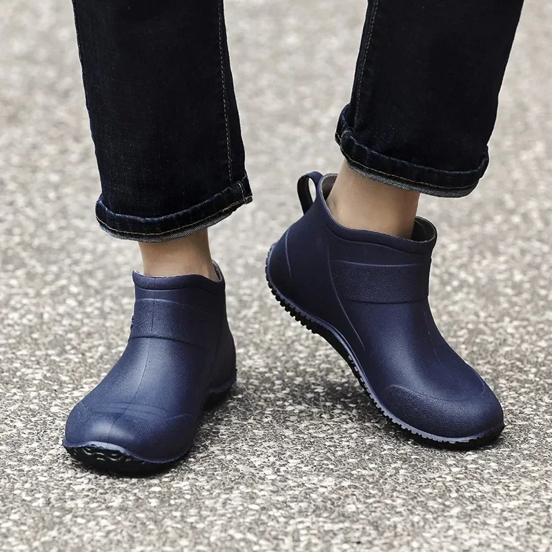 

Men's Rain Shoes Waterproof Short Boots Trendy Fashionable Non-Slip Wear-Resistant Kitchen Work Outdoor Fishing Rubber Shoes