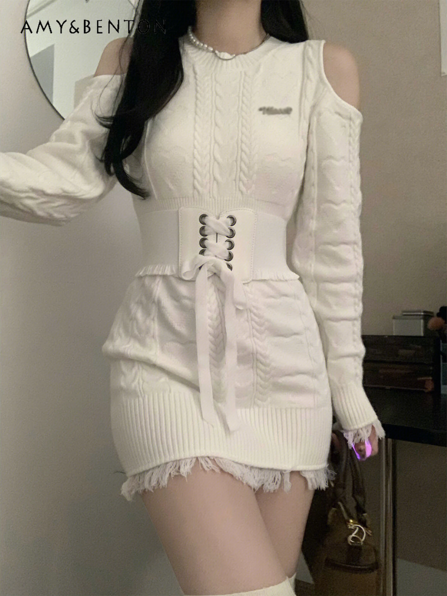 

Autumn Winter Tassel Off-Shoulder White Slim Waist-Cinching Bodycon Short Knitted Dress Versatile Waist Belt Two-Piece Set