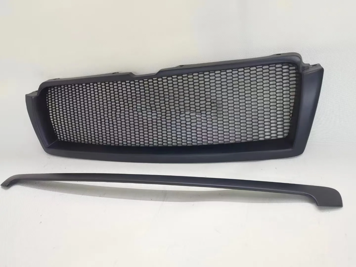 Car Front Kidney Grilles High Quality Racing Grill for Toyota Prado 2700 4000 2010-2013 Tuning Accessories Facelift Parrilla