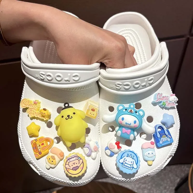 7-8Pcs/Set New Sanrio Kuromi LED Accessories Shoe Charms Buckle Set Cartoon Cinnamoroll Melody Pochacco Kawaii DIY Charm Gift image 4