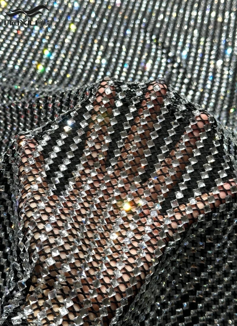 

Madison 2026 Luxury French Mesh Stones 6*6 Lace Fabric High Quality African Lace Fabrics For Nigerian Wedding Dress 5Y