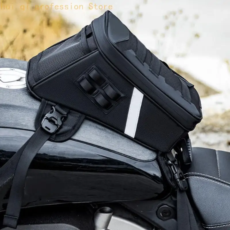Motorrad-Tankrucksack zum Mitnehmen mit 5 l Stauraum, Einstiegsöffnung oben, Schnallenriemen und Polyestergewebe für tägliche – Detail 5