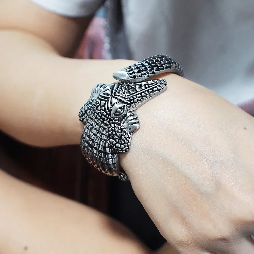 Women Man Antique Arm Cuff Retro Crocodile Bangles