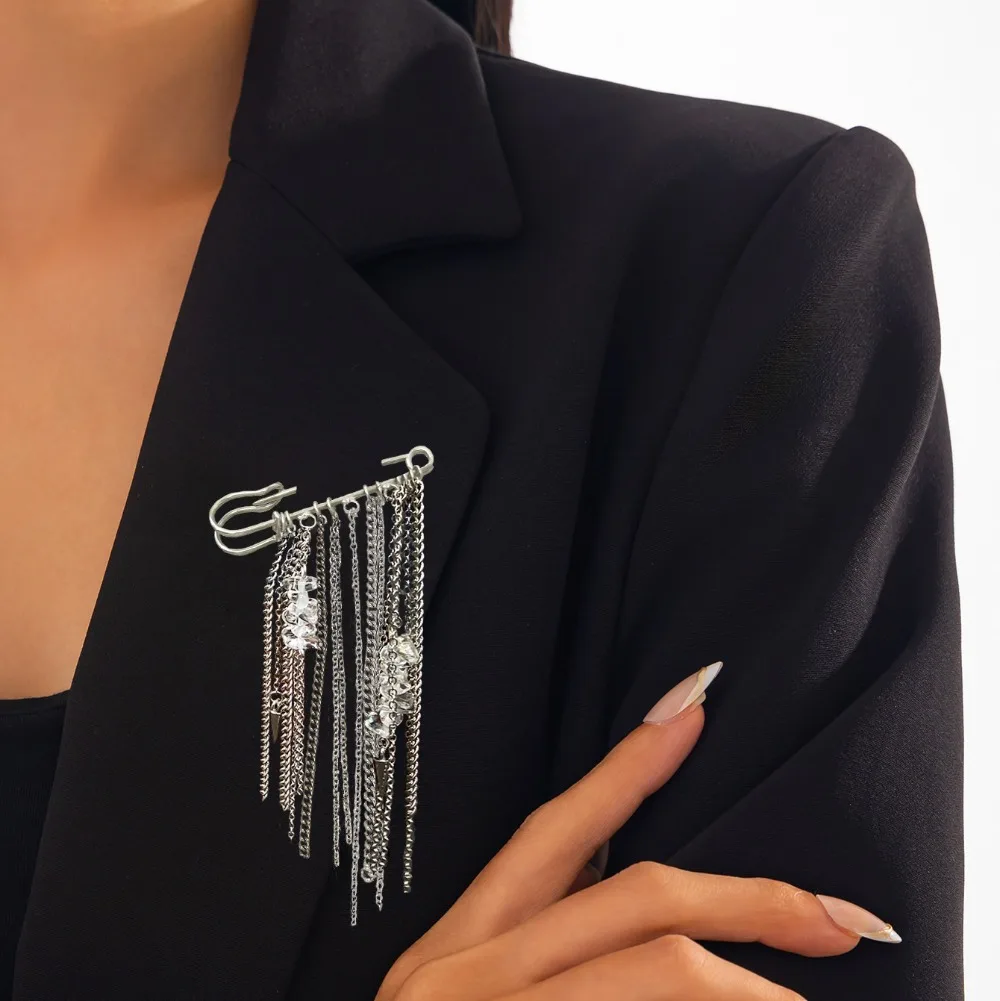 Fashion Metal Long Tassel Pendant Brooches for Women Trendy Y2K Irregular Beaded Chains Leg Trim Brooch Jewelry Accessories Gift