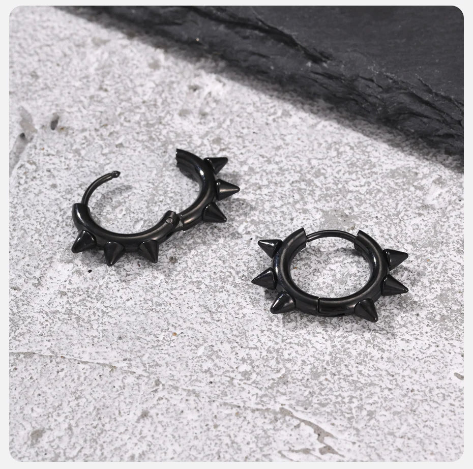 Vnox Edelstahl-Spike-Creolen für Männer, Punk-Stil in Schwarz, Silber und Gold, Nieten-Huggie-Ohrring, Hypoallergener Schmuck als Geschenk – Detail 5